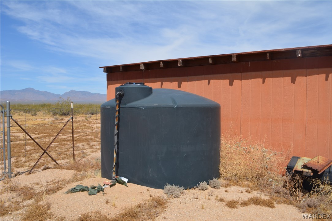 20657 South Gene Autry Road Yucca, AZ 86438 - Photo 5 of 26 Gallery Image 5