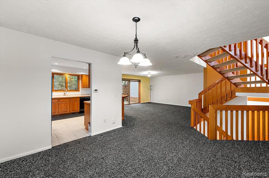 6583 Ridgeview Drive Clarkston, MI 48346 - Photo 19 of 65