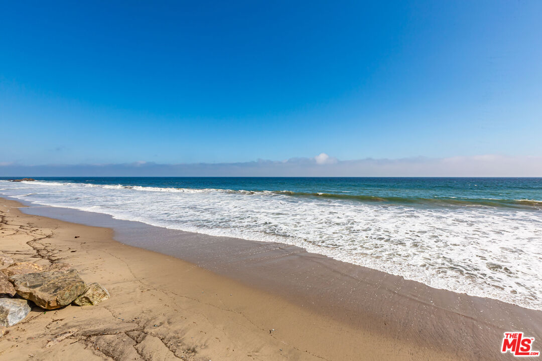 25212 Malibu Road Malibu, CA 90265 - Photo 7 of 44 Gallery Image 7