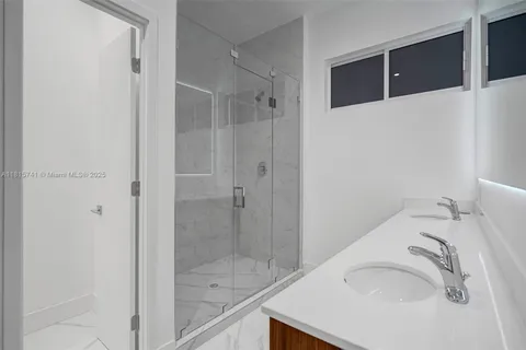 $975,000 | 1801 Northeast 13th Street, Unit 1823, Fort Lauderdale, FL 33304