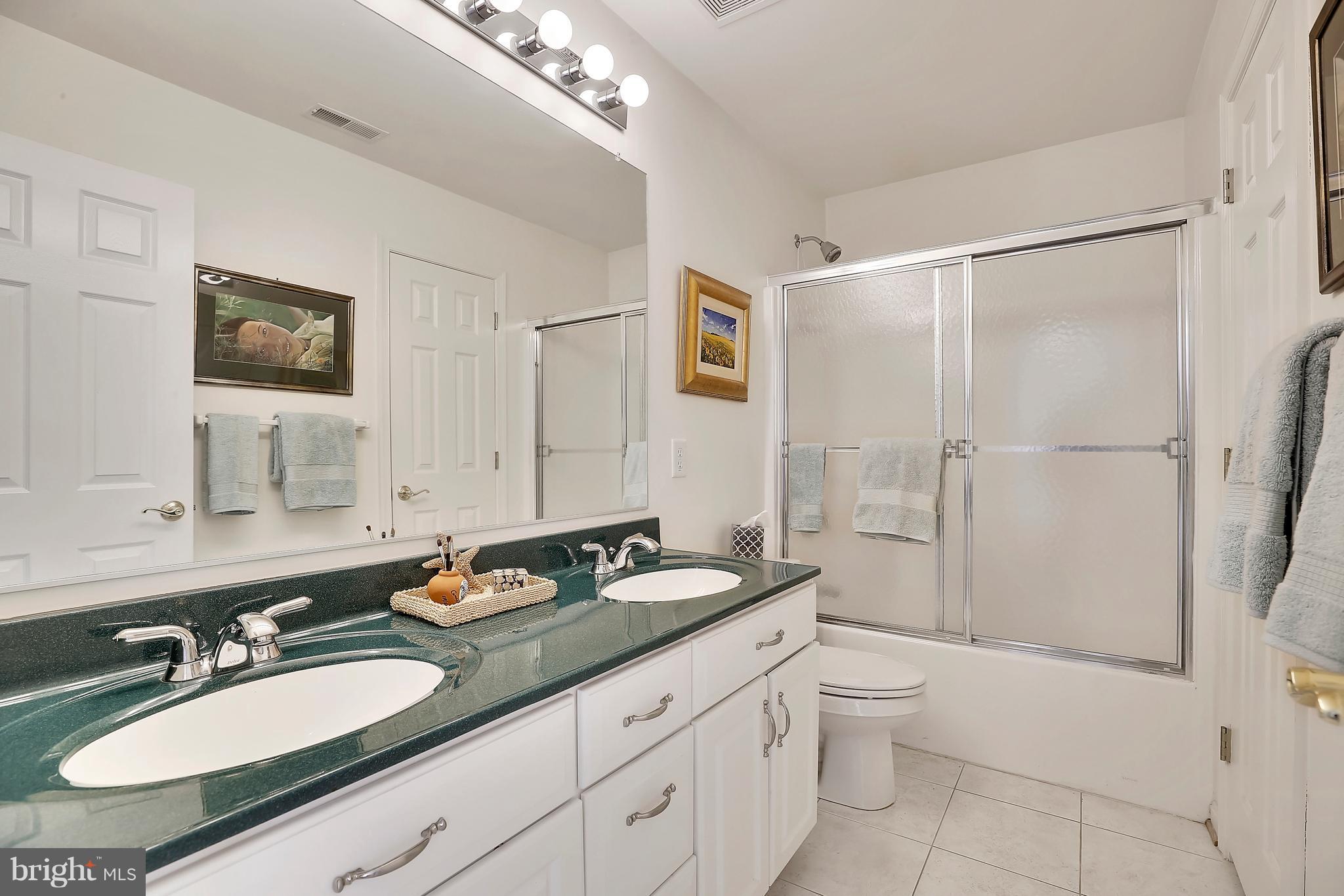 116 Cresston Road Arnold, MD 21012 - Photo 19 of 30 Double vanity in hall bath