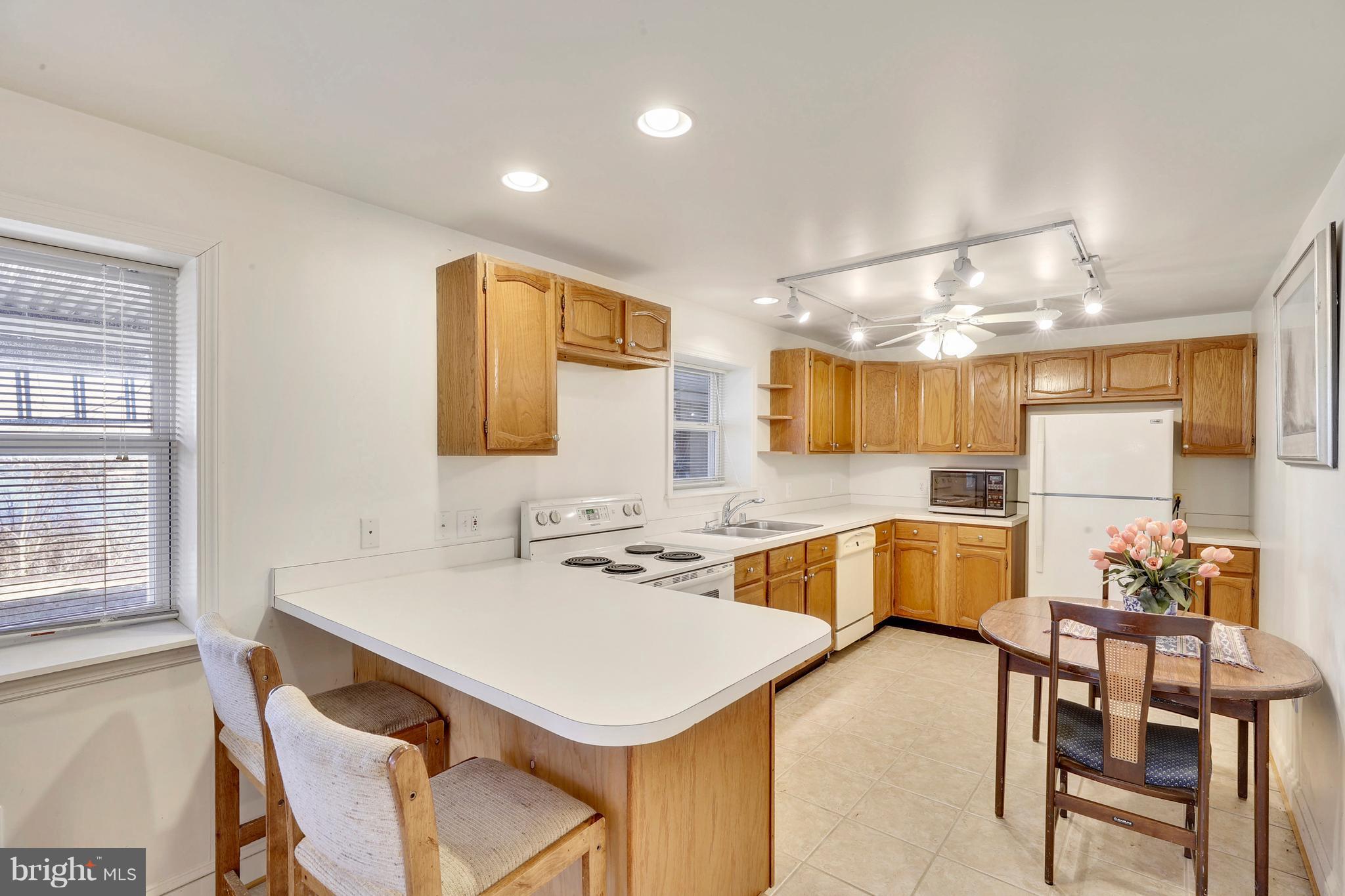 116 Cresston Road Arnold, MD 21012 - Photo 23 of 30 Full Kitchen in Lower level