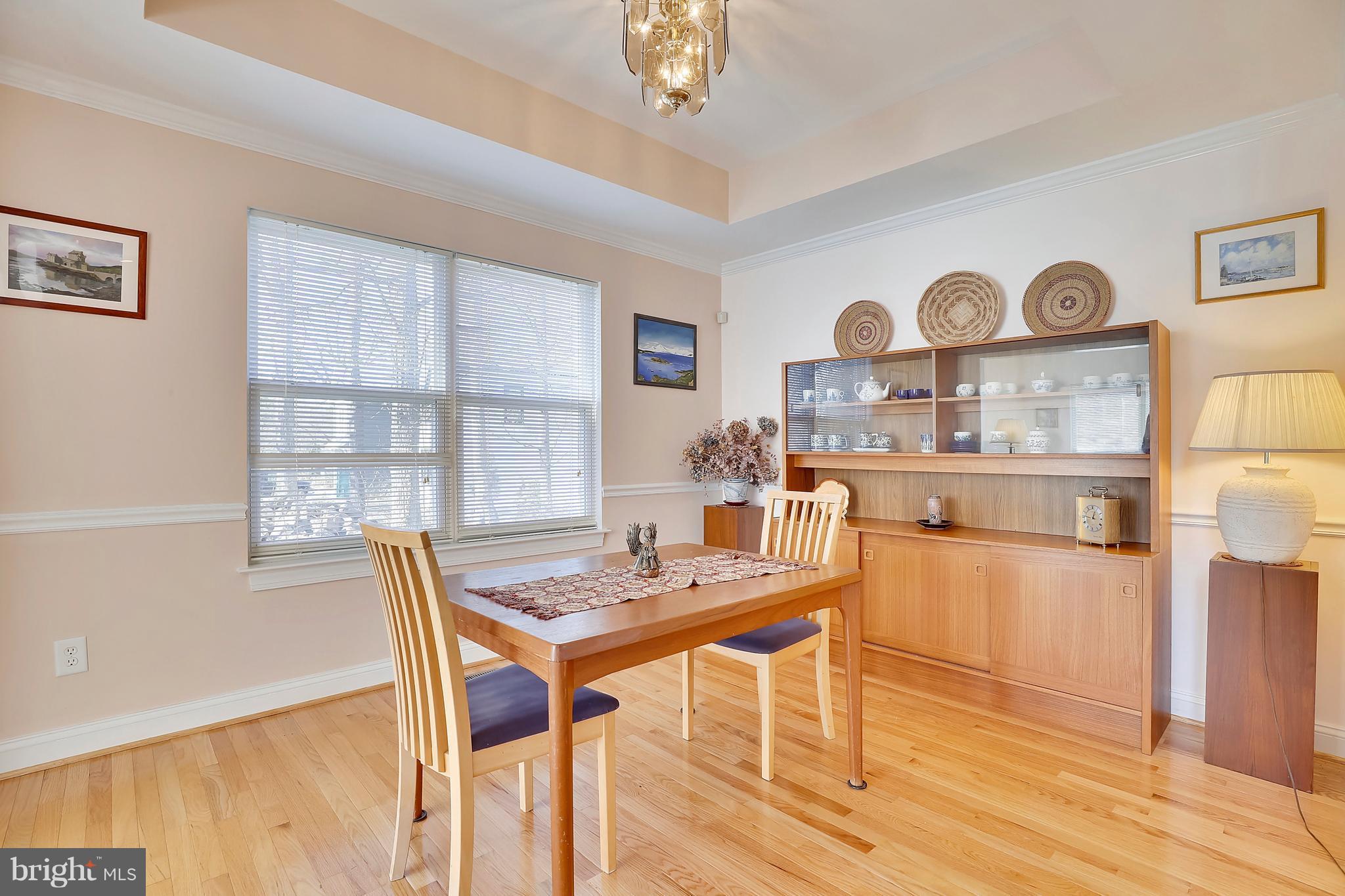 116 Cresston Road Arnold, MD 21012 - Photo 5 of 30 Dining Room with chair rail and tray ceiling