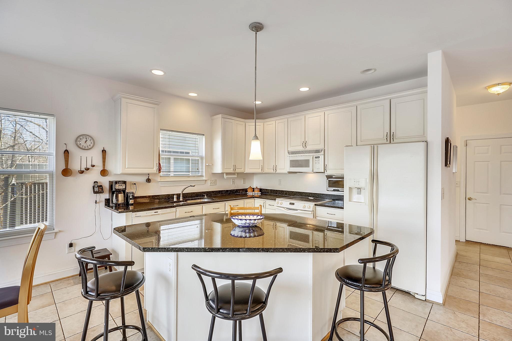 116 Cresston Road Arnold, MD 21012 - Photo 6 of 30 Kitchen offers Granite Counter Tops