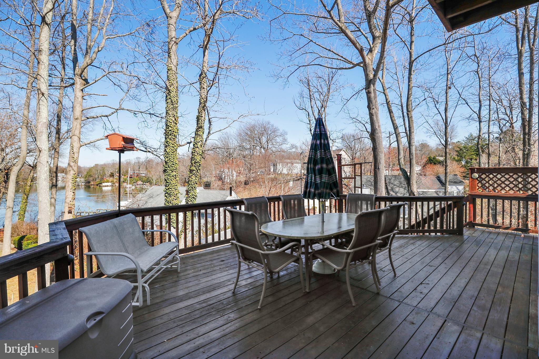 116 Cresston Road Arnold, MD 21012 - Photo 9 of 30 Waterside deck access from kitchen and family Rm.
