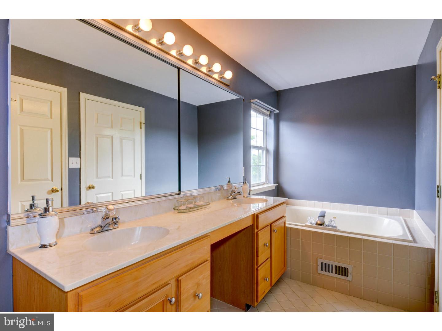 24 Sandstone Road East Windsor, NJ 08520 - Photo 19 of 25 Master Bathroom
