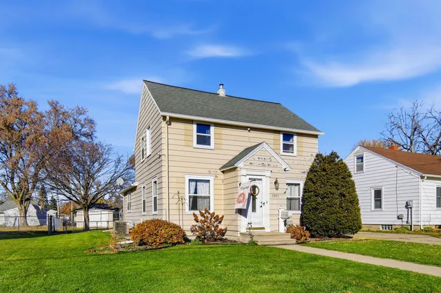 $183,100 | 1901 Oakland Avenue East, Austin, MN 55912