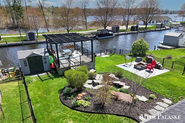 $835,000 | 1775 Edwin Drive, Wayland, MI 49348
