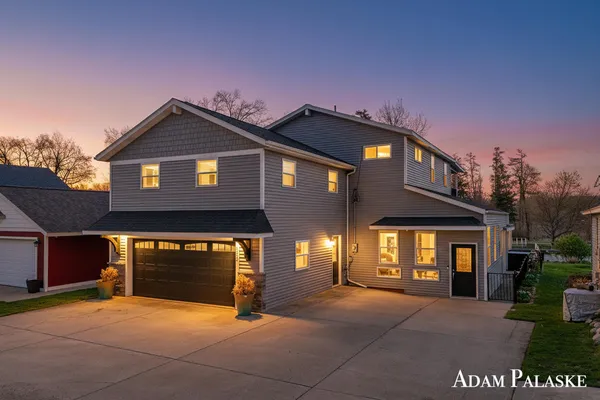 $835,000 | 1775 Edwin Drive, Wayland, MI 49348