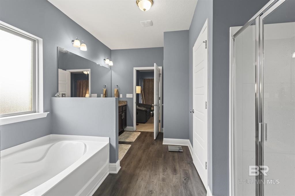 269 Silo Loop Fairhope, AL 36532 - Photo 5 of 17 Bathroom