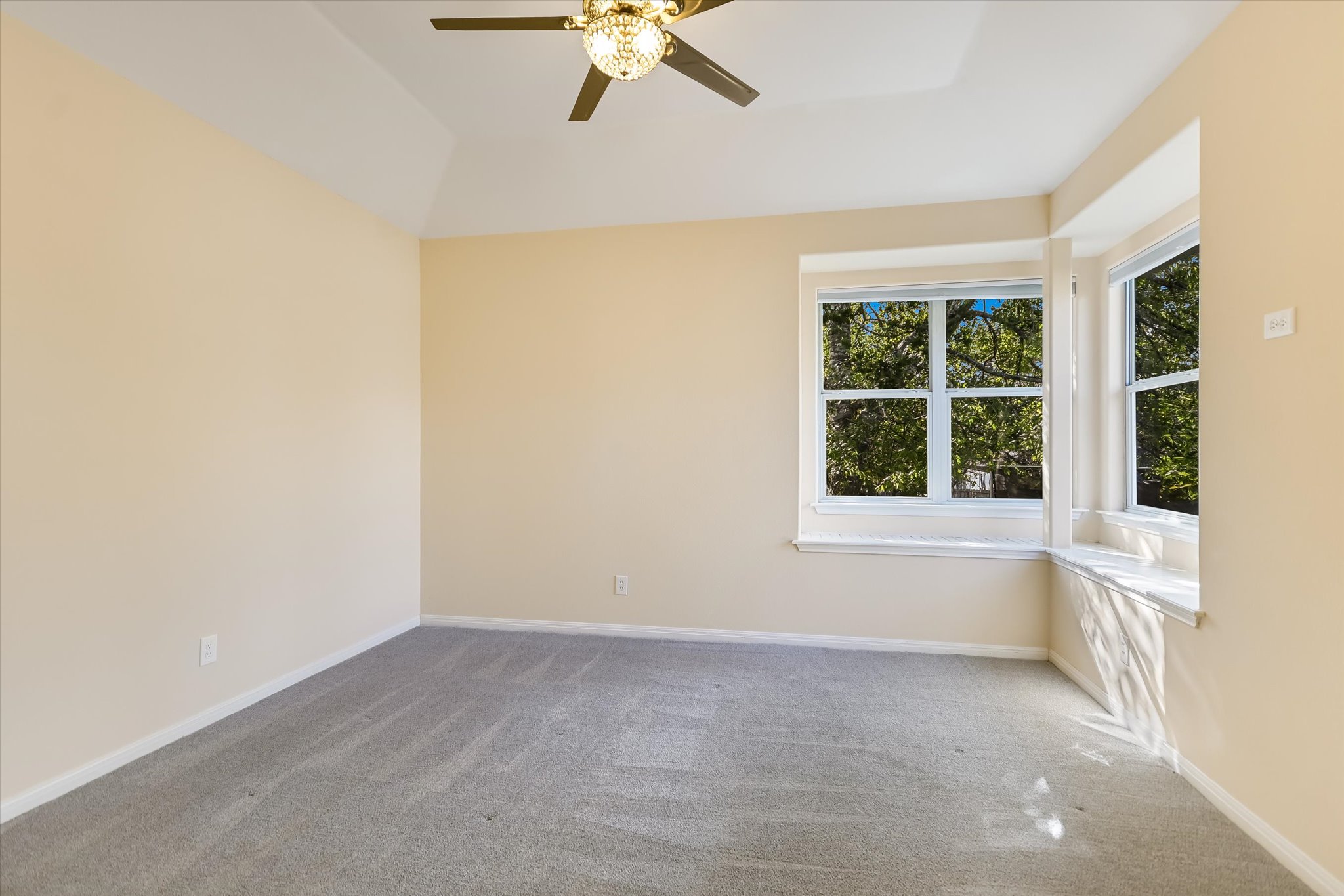 27 Indian Princess Wimberley, TX 78676 - Photo 16 of 25 an empty room with a window