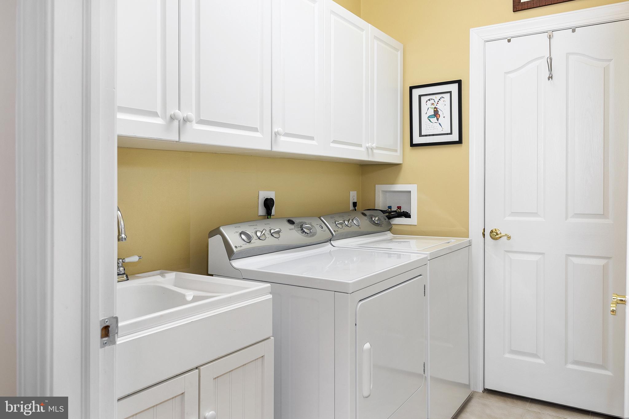 73 Devalinder Drive Newark, DE 19702 - Photo 19 of 28 First Floor Laundry