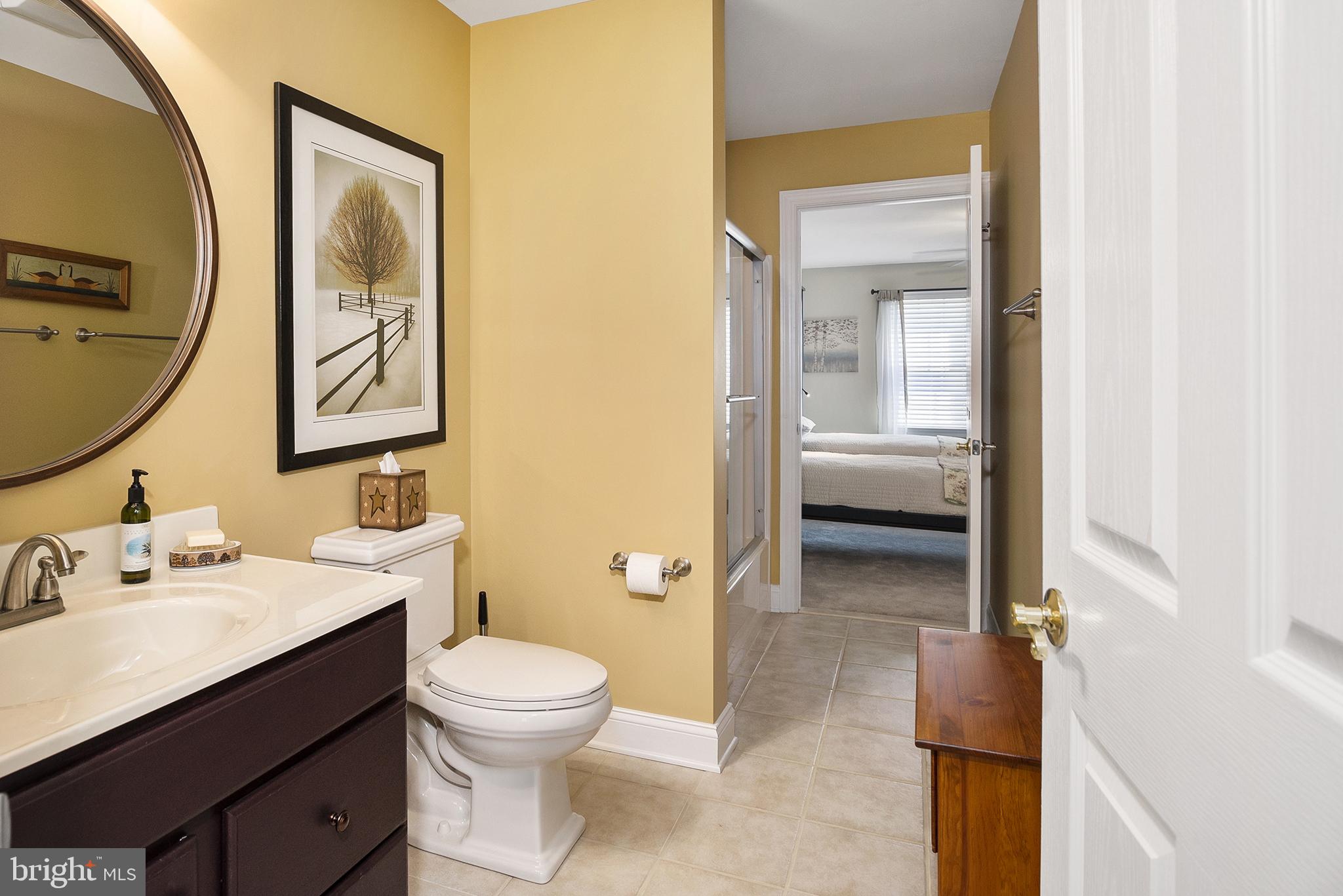 73 Devalinder Drive Newark, DE 19702 - Photo 25 of 28 Jack and Jill Full Bath with Tub/Shower