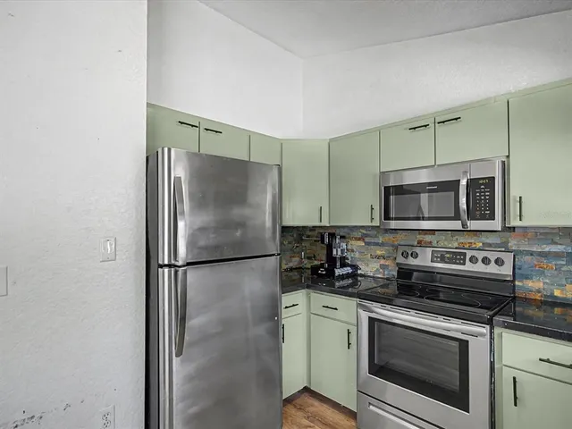 $325,000 | 18223 Ozark Drive, Hudson, FL 34667