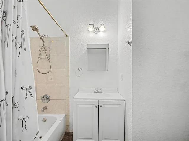 $325,000 | 18223 Ozark Drive, Hudson, FL 34667