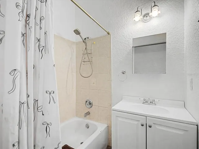 $325,000 | 18223 Ozark Drive, Hudson, FL 34667