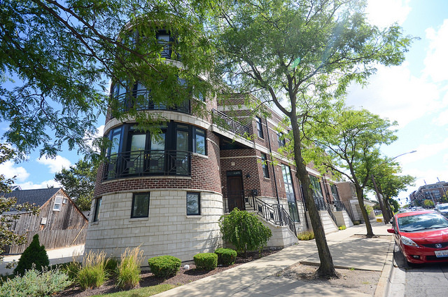 245 North Northwest Highway Park Ridge, IL 60068 - Photo 1 of 15 a front view of a house with a yard