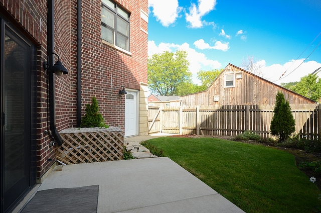 245 North Northwest Highway Park Ridge, IL 60068 - Photo 13 of 15 a view of a house with a yard