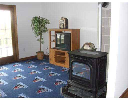 2044 Lakeview Road Milo, ME 04463 - Photo 10 of 14 Den/Family/Great Room.