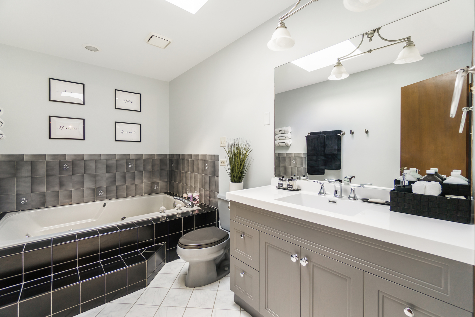 3665 Ronald Road Crete, IL 60417 - Photo 13 of 27