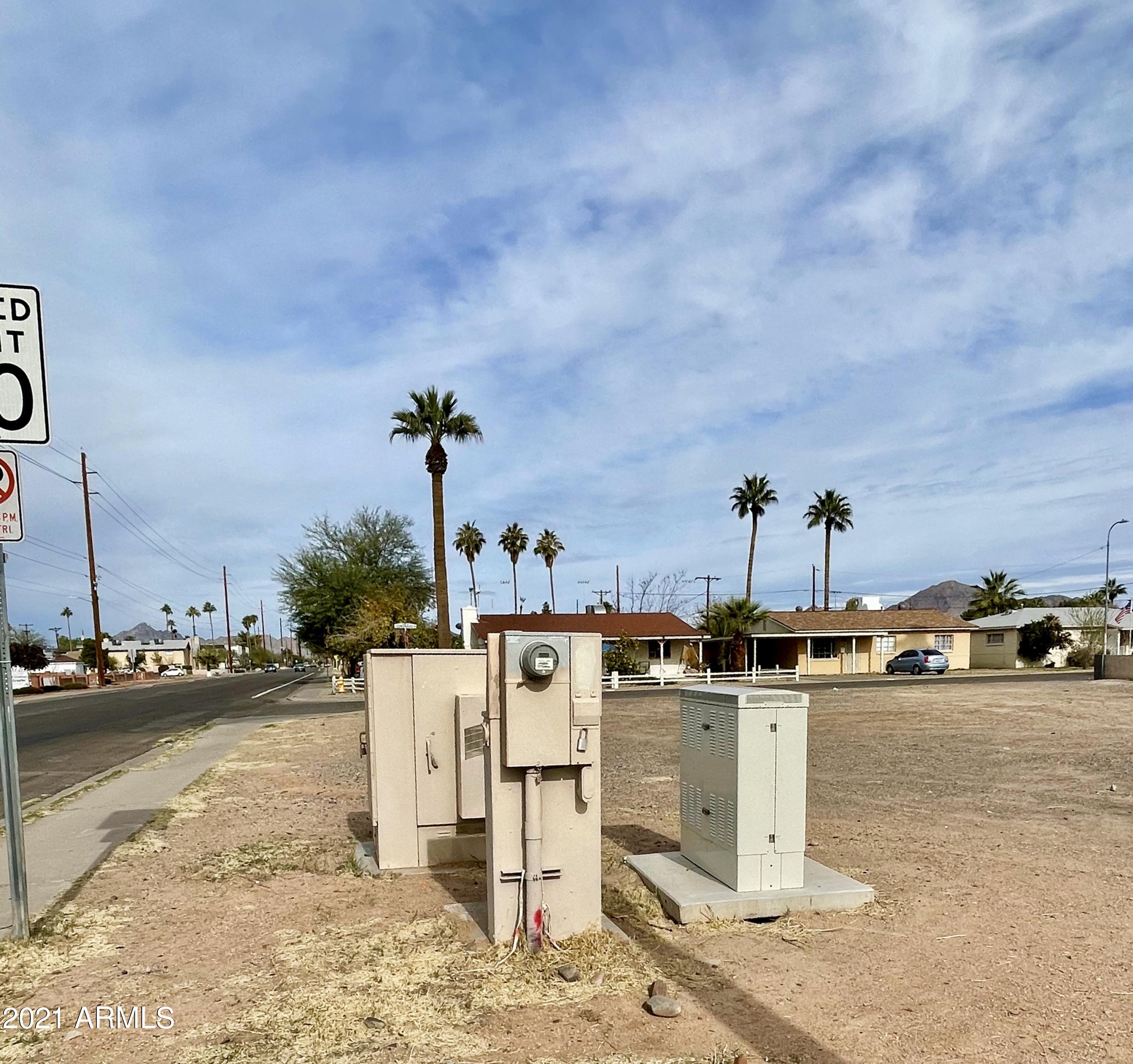 3601 East Coronado Road Phoenix, AZ 85008 - Photo 2 of 23 fullsizeoutput_4878