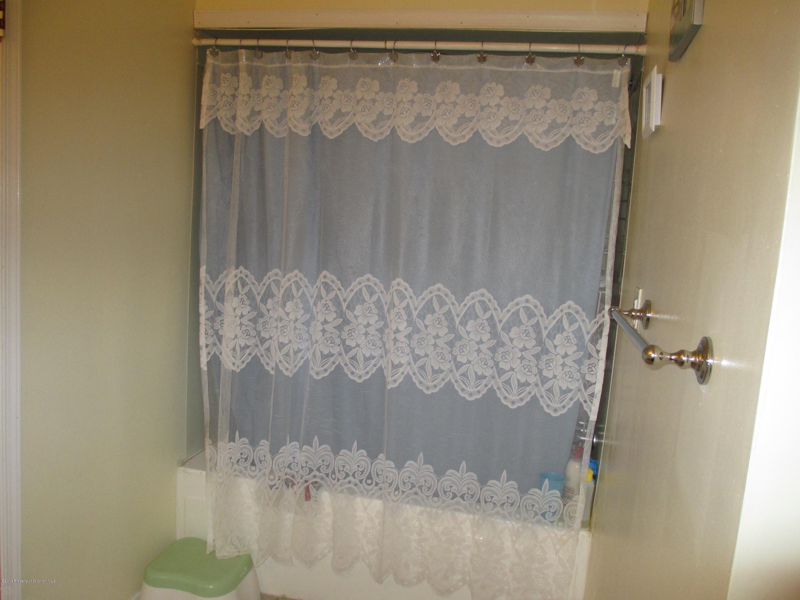 1506 Mt Cobb Road Lake Ariel, PA 18436 - Photo 10 of 11 Gallery Image 10