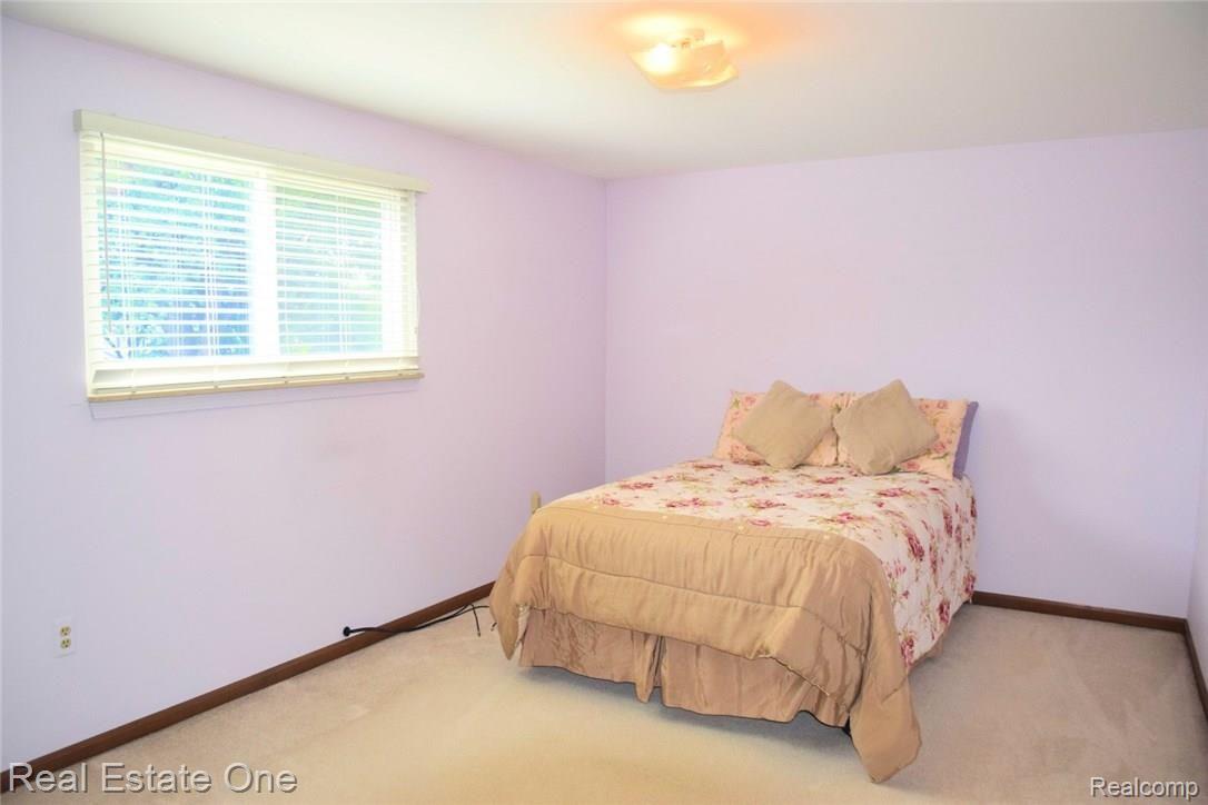 745 Lion Street Rochester, MI 48307 - Photo 53 of 80 bed2 (2) (Large).JPG