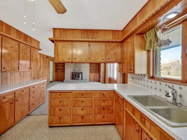 $500,000 | 806 East Rosewood Street, Rose Hill, KS 67133