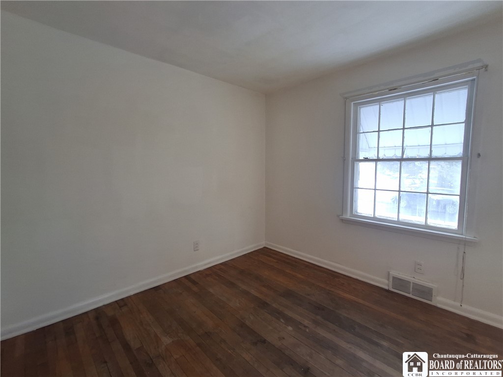 269 Delaware Avenue Jamestown, NY 14701 - Photo 4 of 8 Bed I