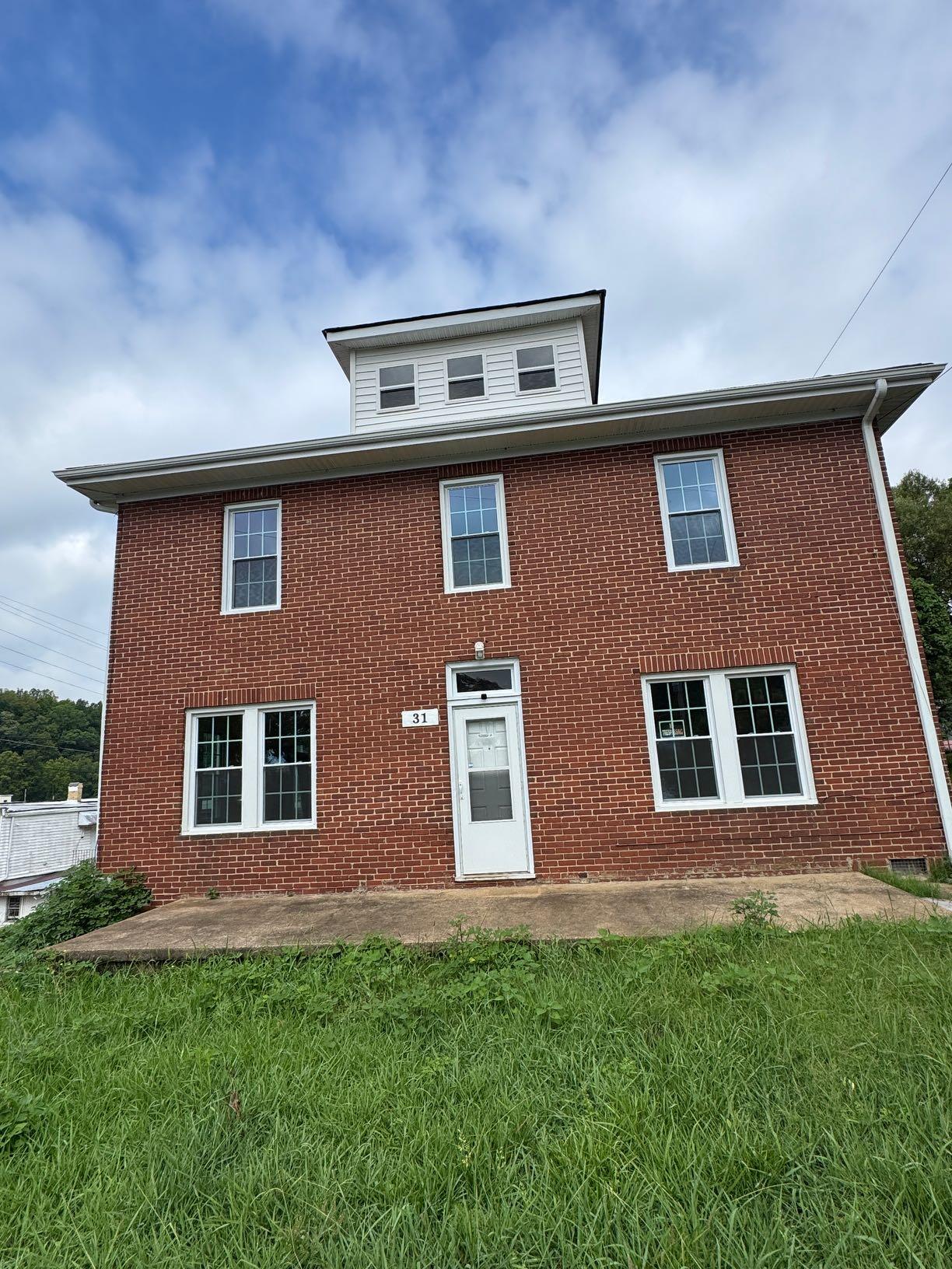 31 Linden Road, Unit 1 Bassett, VA 24055 - Photo 1 of 1 850DFE92-A2C2-4B50-9AA0-760BC8ACB3AE