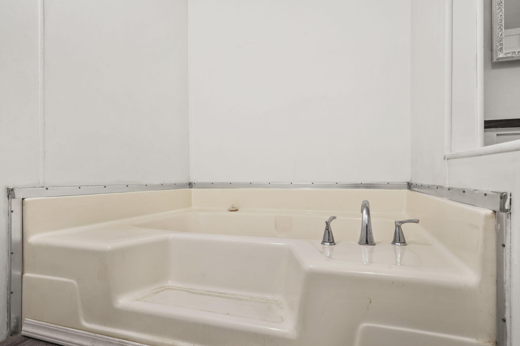 73 Stonemont Road Blue Eye, MO 65611 - Photo 23 of 45 73-Stonemont-Rd-Soak-by-the-Lake