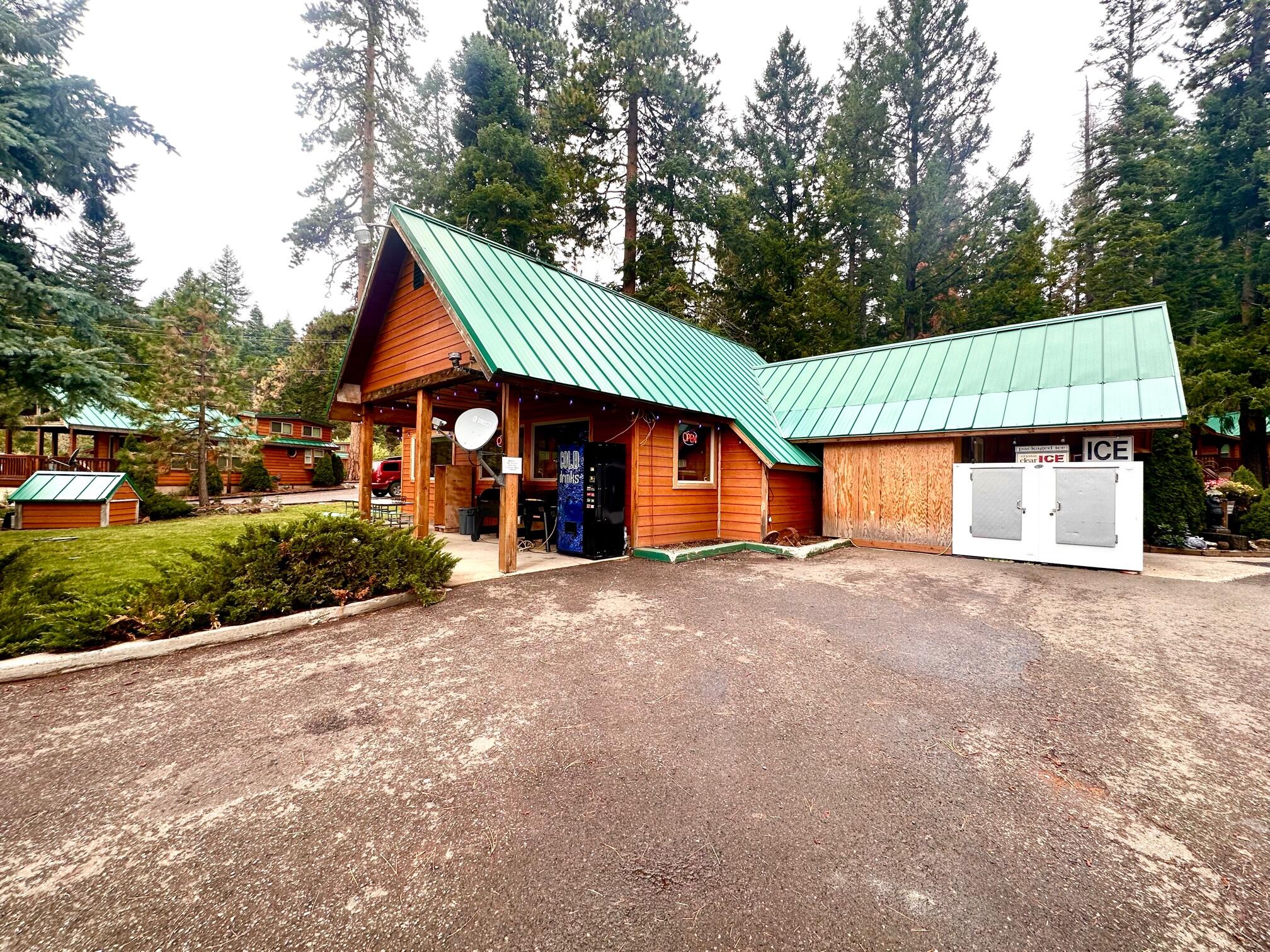 7900 Hyatt Prairie Road, Unit 8 Ashland, OR 97520 - Photo 20 of 21 20