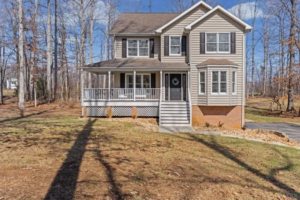 $574,900 | 1397 Smoketree Drive, Forest, VA 24551