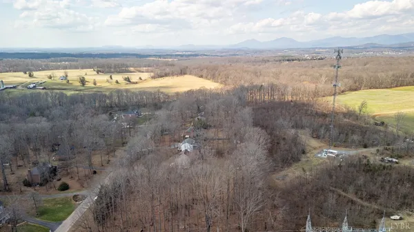 $574,900 | 1397 Smoketree Drive, Forest, VA 24551