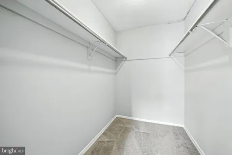 $210,000 | 2059 Huntington Avenue, Unit 503, Alexandria, VA 22303