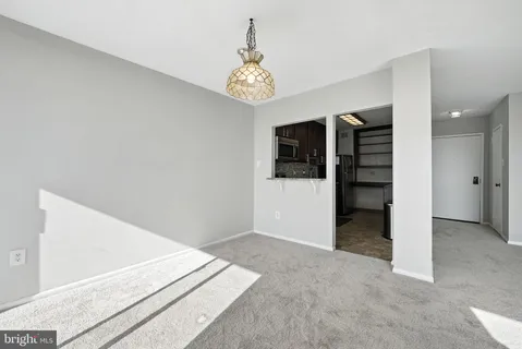 $210,000 | 2059 Huntington Avenue, Unit 503, Alexandria, VA 22303