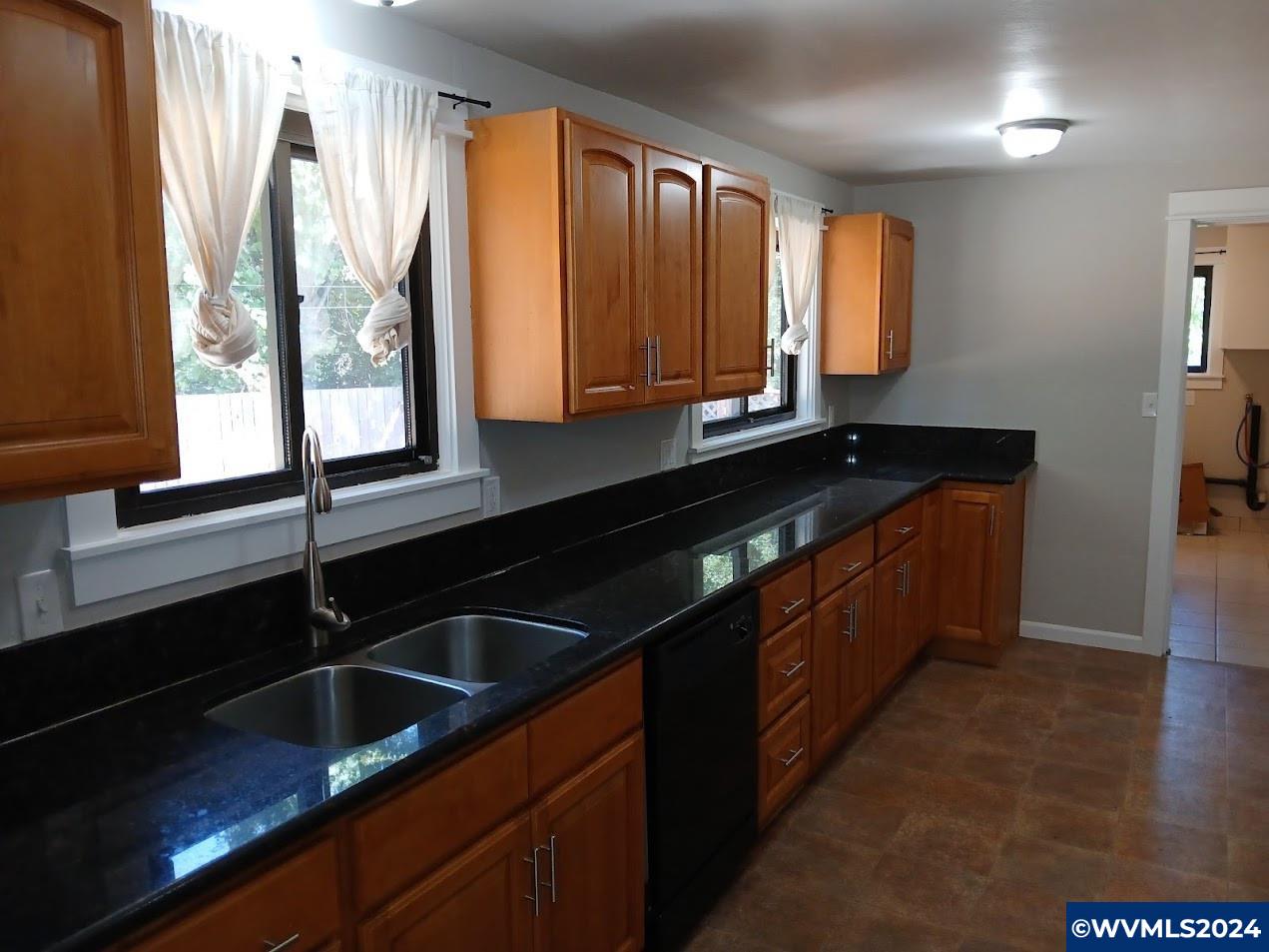 755 Mize Road Southeast Salem, OR 97302 - Photo 14 of 24
