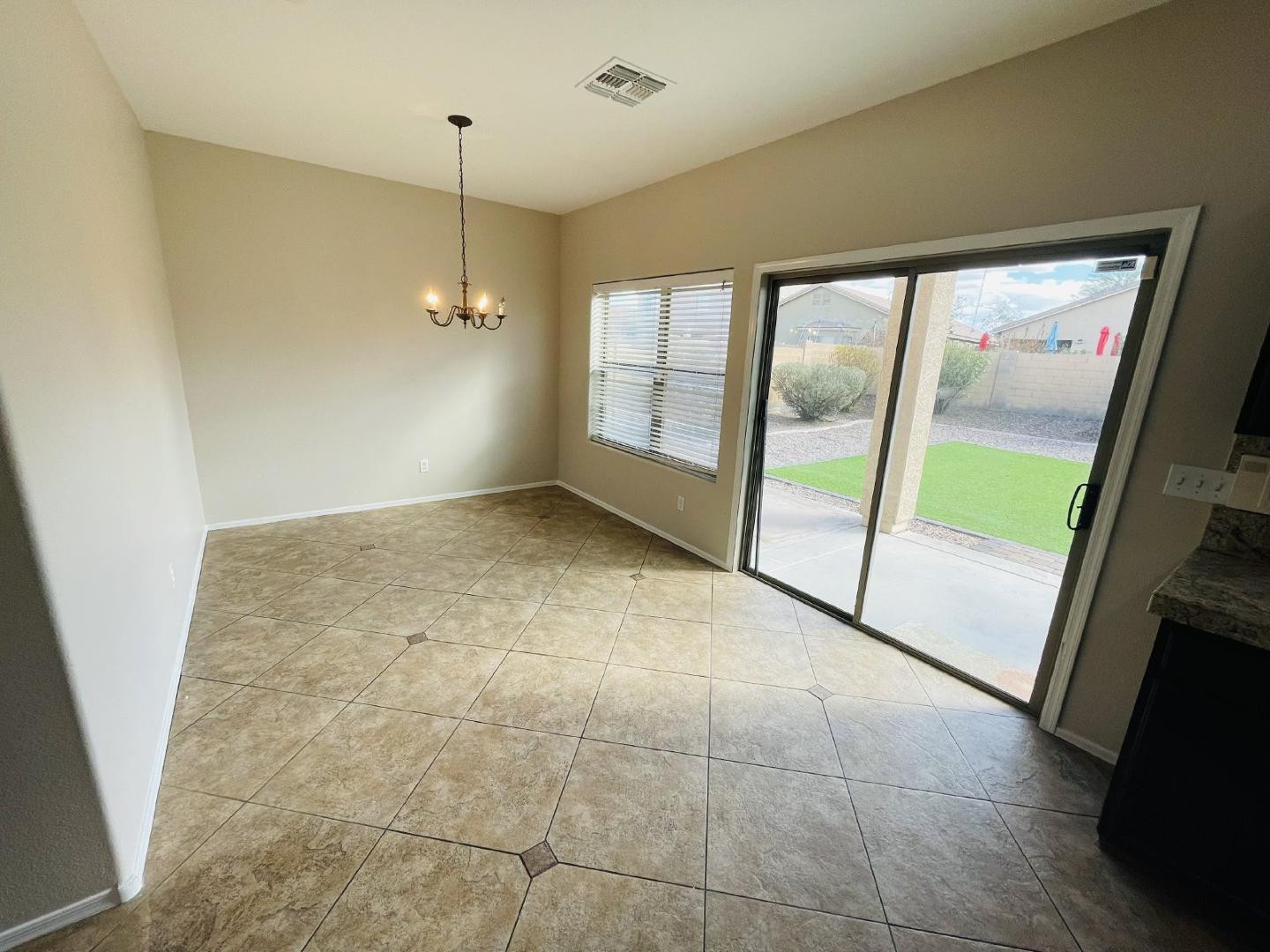 45811 West Amsterdam Road Maricopa, AZ 85139 - Photo 5 of 19 Photo #5
