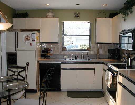 9114 Southwest 20th Street, Unit C Boca Raton, FL 33428 - Photo 4 of 7 Additional Photo