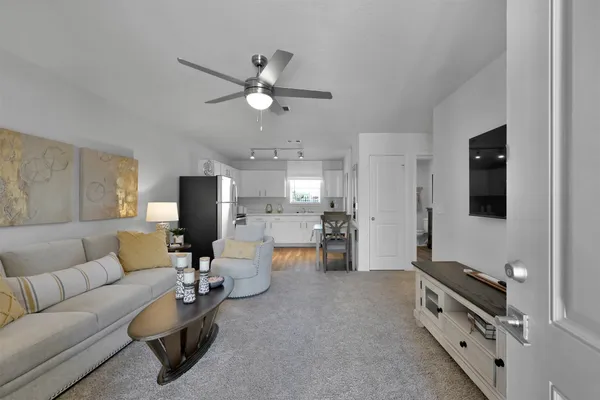 $1,350 | 20235 Kieth Harrow Boulevard, Unit 1608, Katy, TX 77449