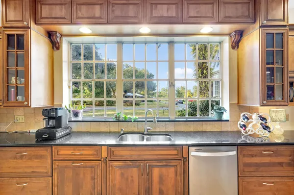 $899,000 | 40 Willow Drive, St. Augustine Beach, FL 32080