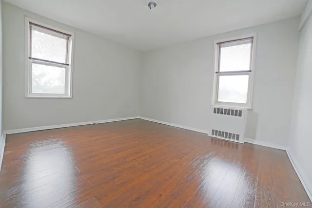 $160,000 | 5621 Netherland Avenue, Unit 5C | North Riverdale