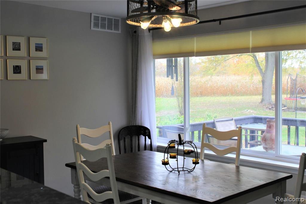 4368 North Belsay Road Flint, MI 48506 - Photo 9 of 22