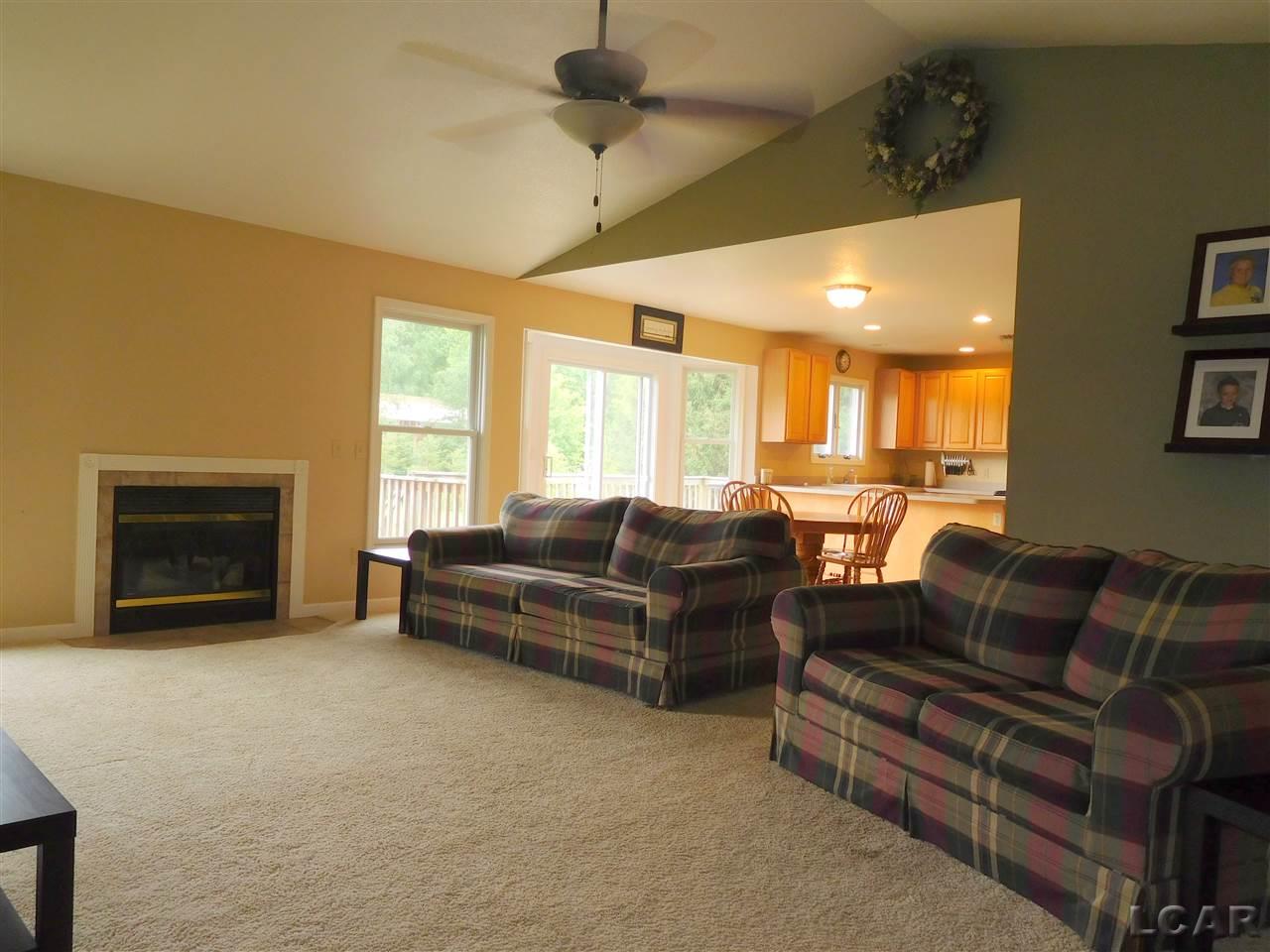 2415 Dinius Road Tecumseh, MI 49286 - Photo 4 of 21 31321969-3.JPG