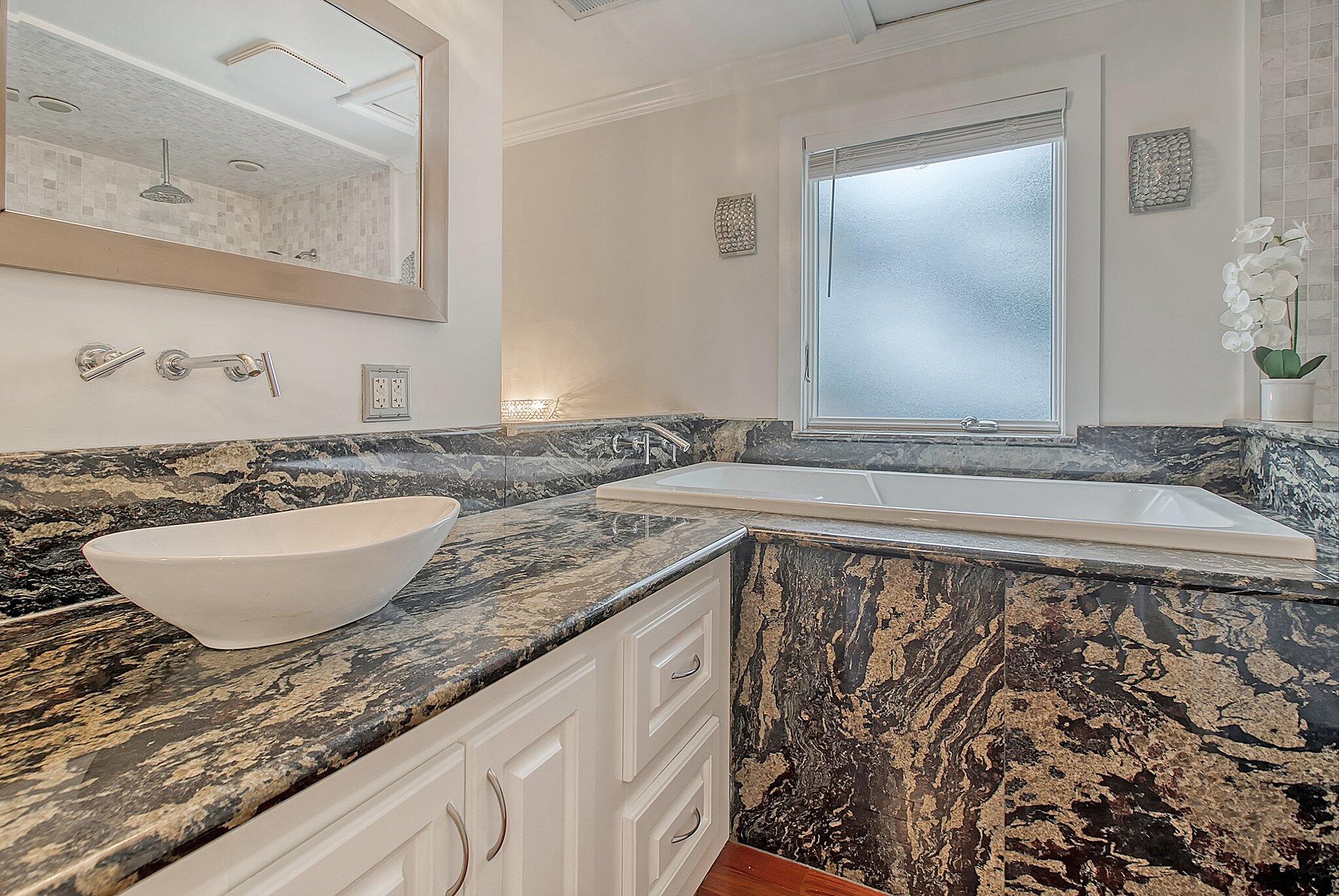 1058 Starboard Road Charleston, SC 29412 - Photo 26 of 49 CREM_1058 Starboard Rd - Frog bathroom