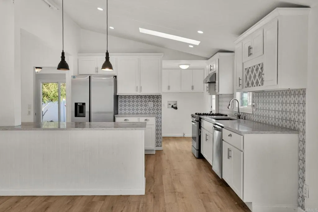 9383 West Lilac Road Escondido, CA 92026 - Photo 7 of 66 Gallery Image 7