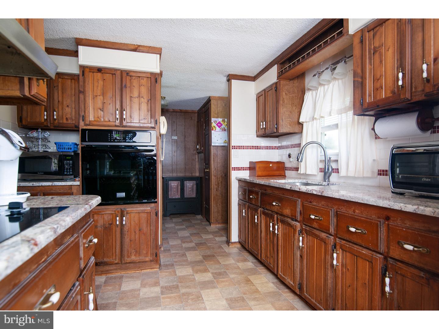 237 Jenkins Pond Road Milford, DE 19963 - Photo 13 of 24 Kitchen