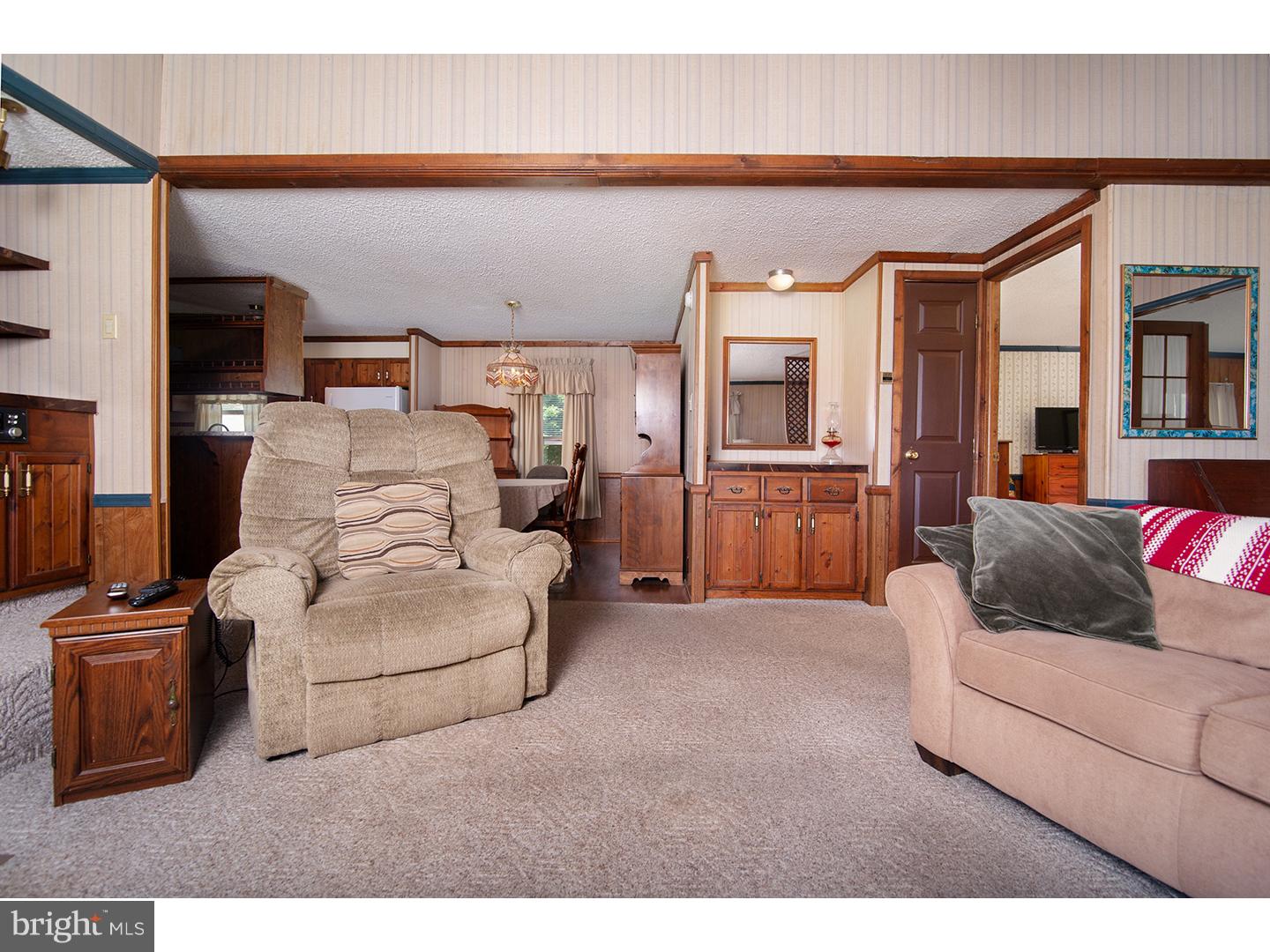 237 Jenkins Pond Road Milford, DE 19963 - Photo 9 of 24 Family Room