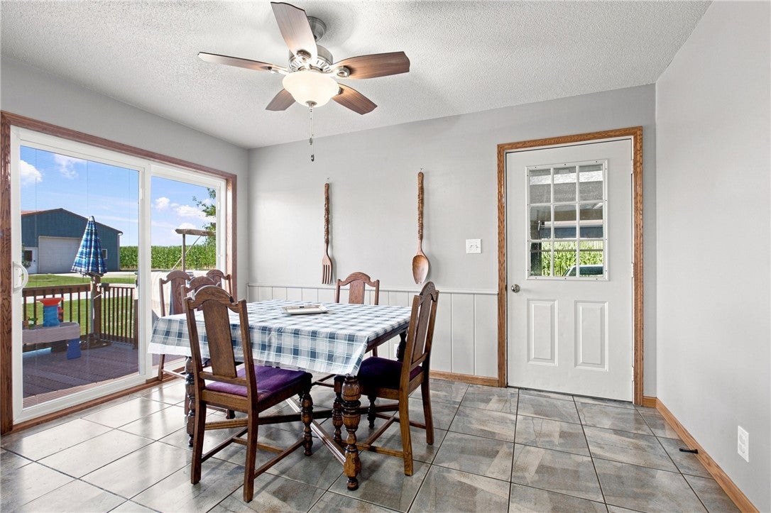 1710 Paradise Road Mattoon, IL 61938 - Photo 12 of 41