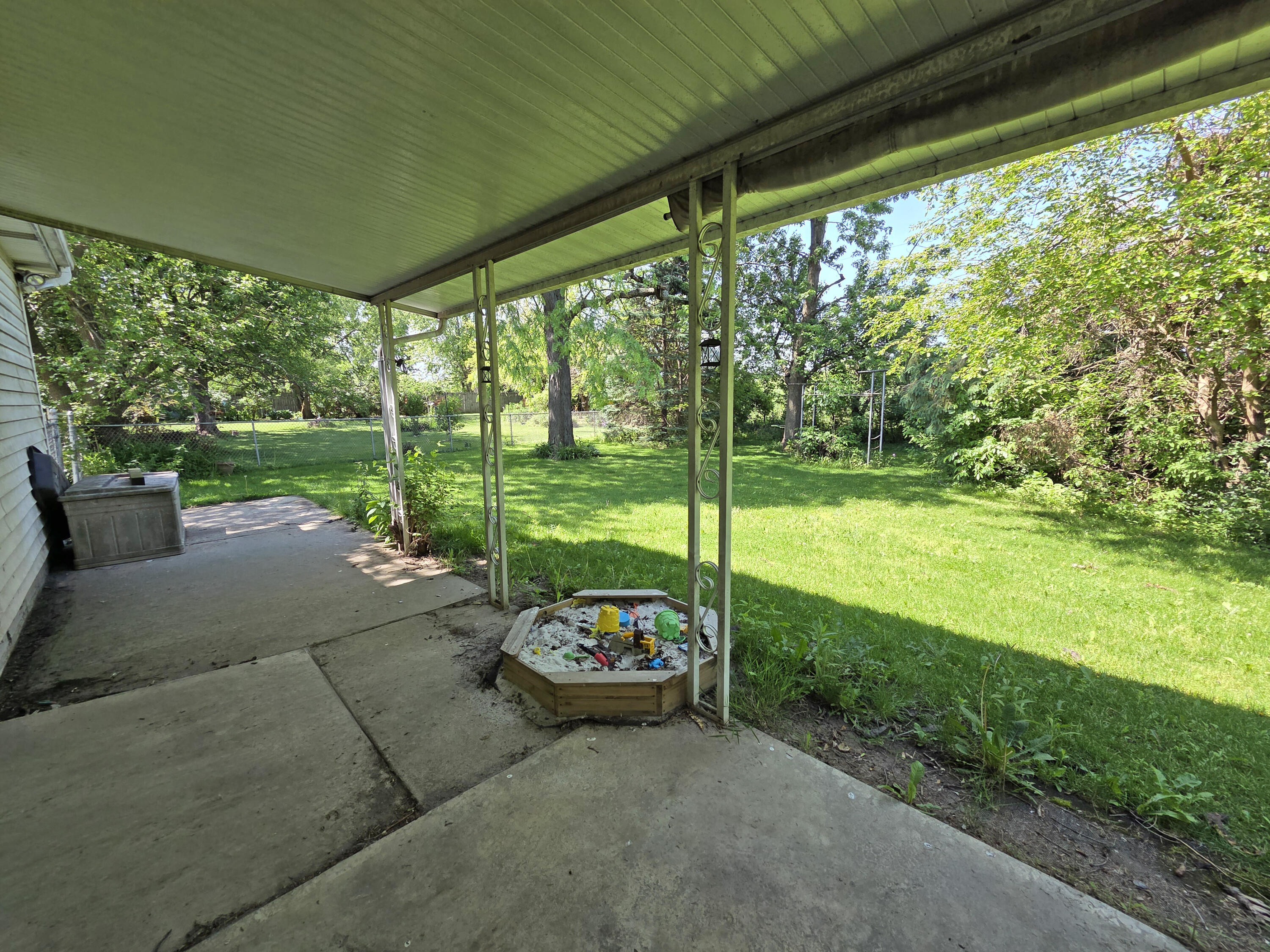 785 Aztec Court Lowell, IN 46356 - Photo 9 of 37 3000x2250